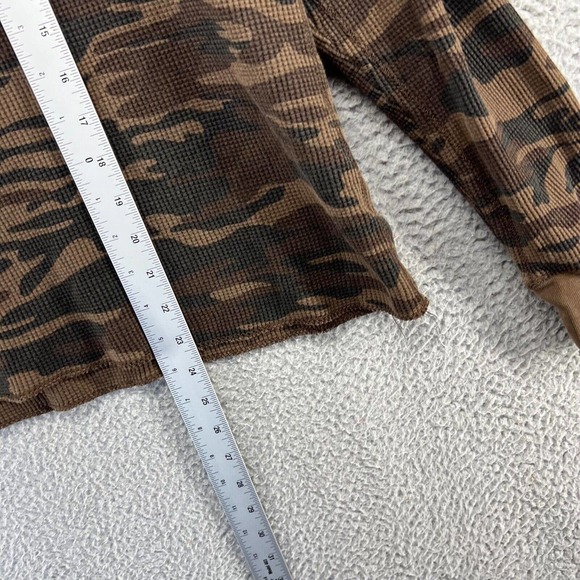 Vintage Old Navy Thermal Shirt Men's Medium Brown Black Camo Henley All Over Y2K - Picture 3 of 10